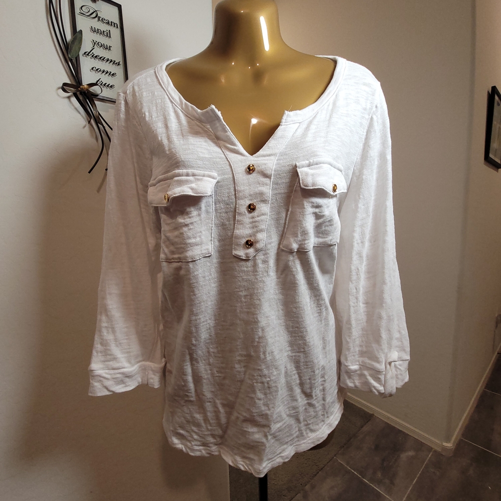 Carolyn Taylor White Textured Blouse with Button Detail Sz M Sheer